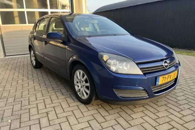 Opel Astra (2005) thumbnail 5