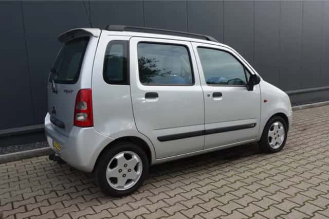 Suzuki Wagon R+ (2001) thumbnail 3