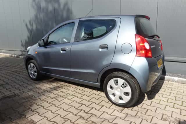 Suzuki Alto (2011) thumbnail 2