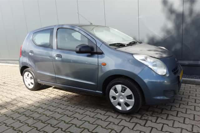Suzuki Alto (2011) thumbnail 4