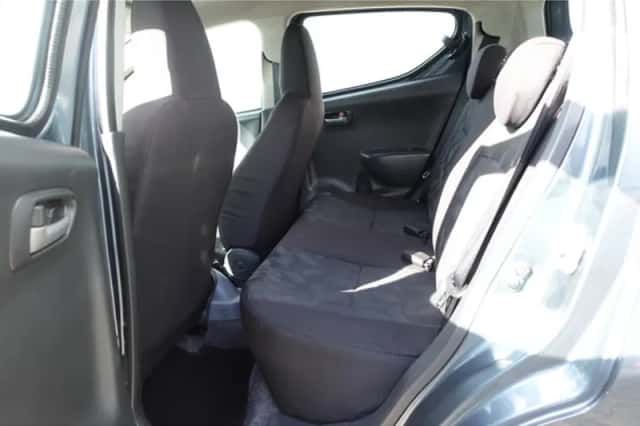 Suzuki Alto (2011) thumbnail 6