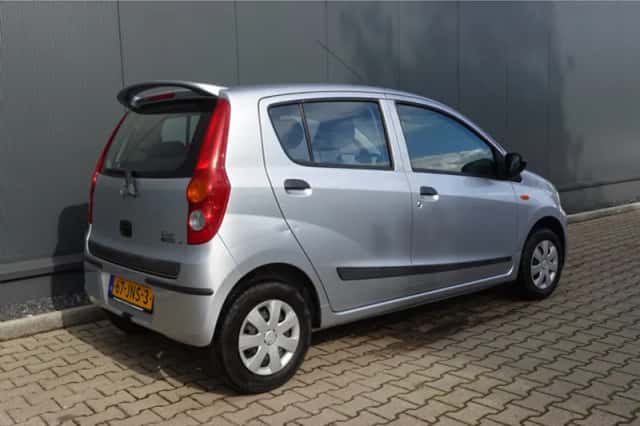 Daihatsu Cuore (2009) thumbnail 3