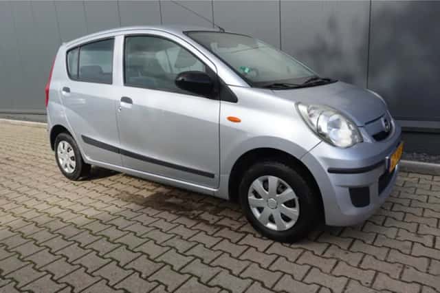 Daihatsu Cuore (2009) thumbnail 4