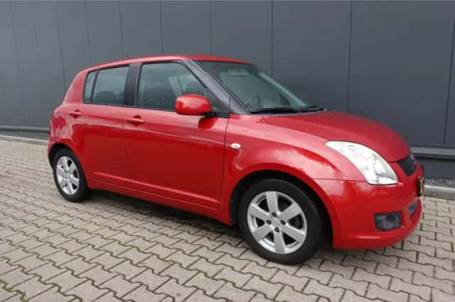 Suzuki Swift (2008) thumbnail 4
