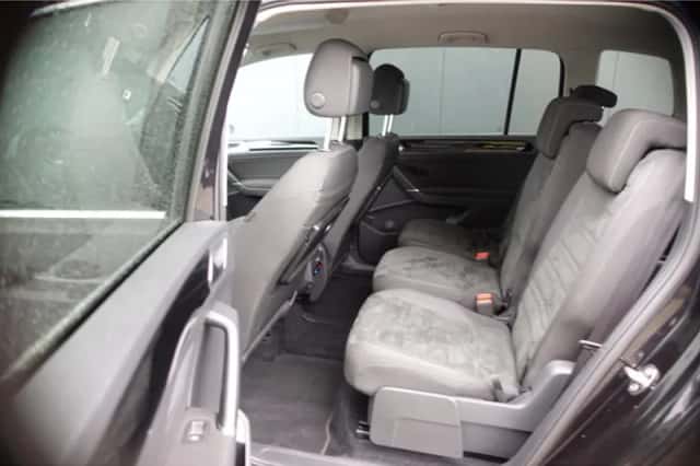 Volkswagen Touran (2016) thumbnail 6