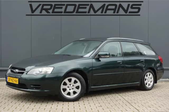 Subaru Legacy (2004) thumbnail 1