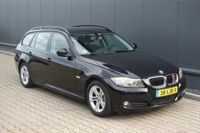 BMW 3-Serie (2010) thumbnail 4