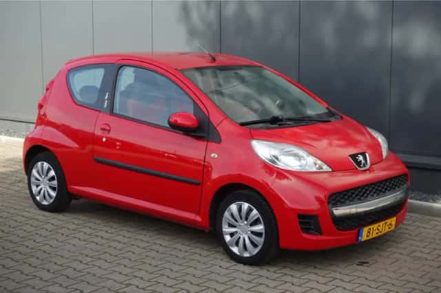 Peugeot 107 (2008) thumbnail 4