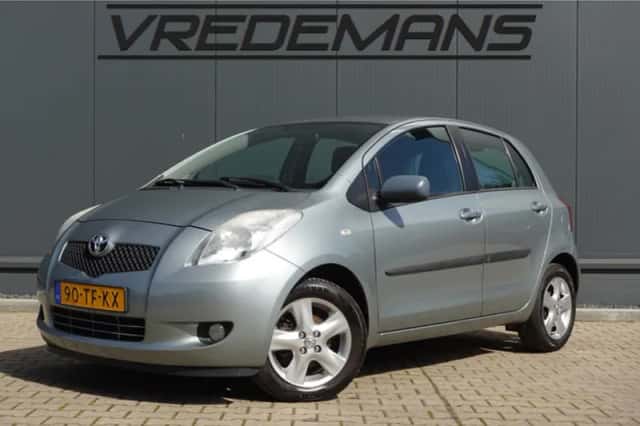 Toyota Yaris (2006) thumbnail 1