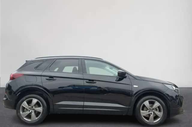 Opel Grandland (2024) thumbnail 5