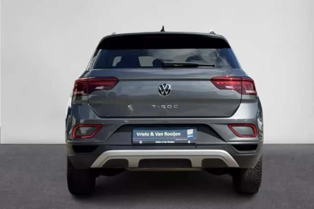 Volkswagen T-Roc (2025) thumbnail 6
