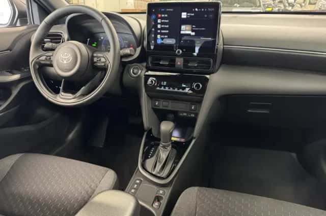 Toyota Yaris Cross (2026) thumbnail 3