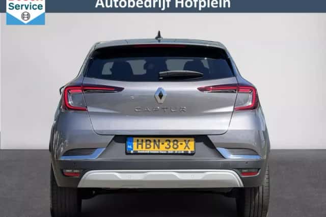 Renault Captur (2024) thumbnail 6