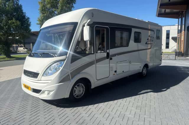 Hymer B 678 (2015) thumbnail 4
