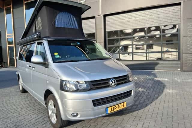 Volkswagen Transporter (2011) thumbnail 1