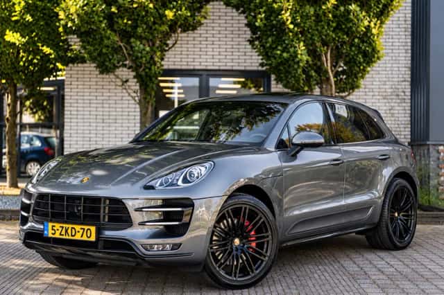 Porsche Macan (2015) thumbnail 1