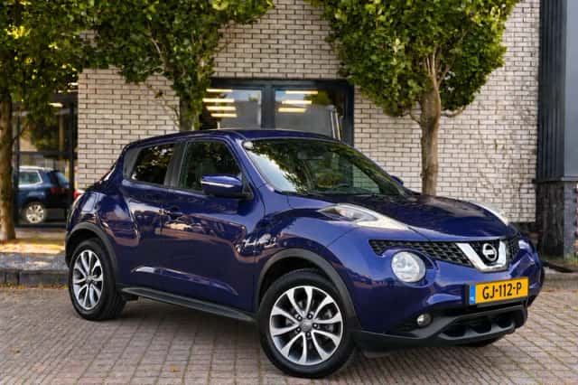 Nissan Juke (2015) thumbnail 3