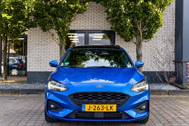 Ford Focus (2020) thumbnail 2