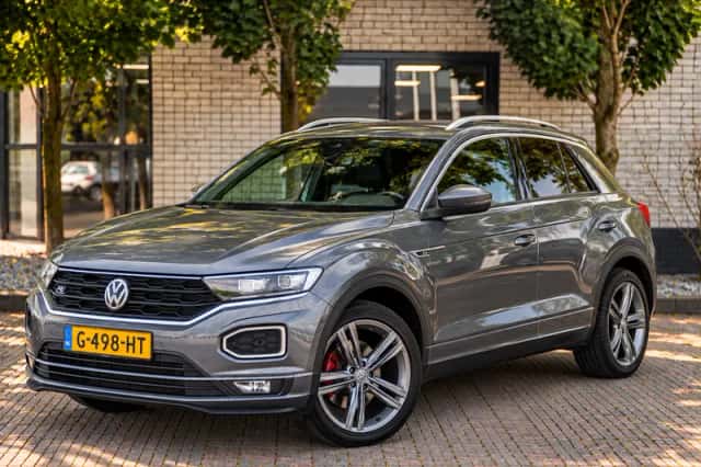 Volkswagen T-Roc (2019) thumbnail 1