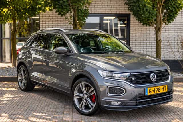 Volkswagen T-Roc (2019) thumbnail 3