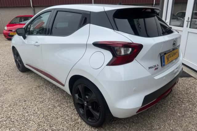 Nissan Micra (2019) thumbnail 3