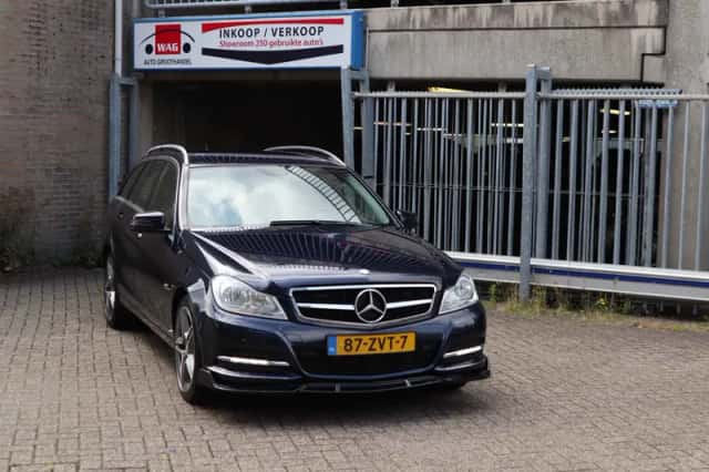 Mercedes-Benz C-Klasse (2012) thumbnail 1