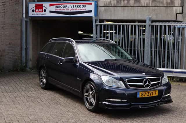 Mercedes-Benz C-Klasse (2012) thumbnail 2