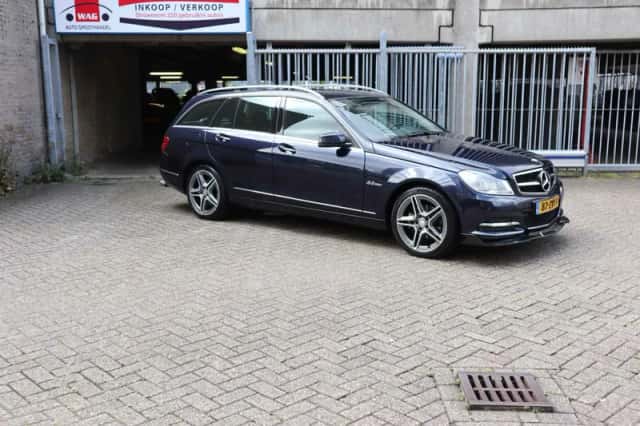 Mercedes-Benz C-Klasse (2012) thumbnail 3