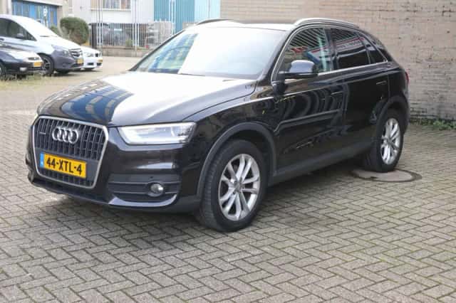 Audi Q3 (2012) thumbnail 2