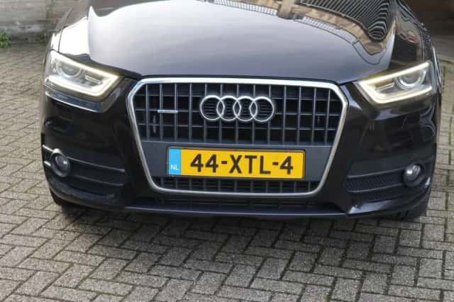 Audi Q3 (2012) thumbnail 3