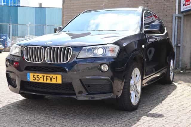 BMW X3 (2012) thumbnail 4