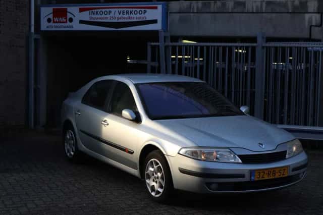 Renault Laguna (2005) thumbnail 2