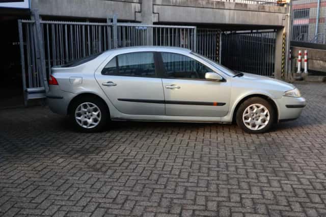 Renault Laguna (2005) thumbnail 4