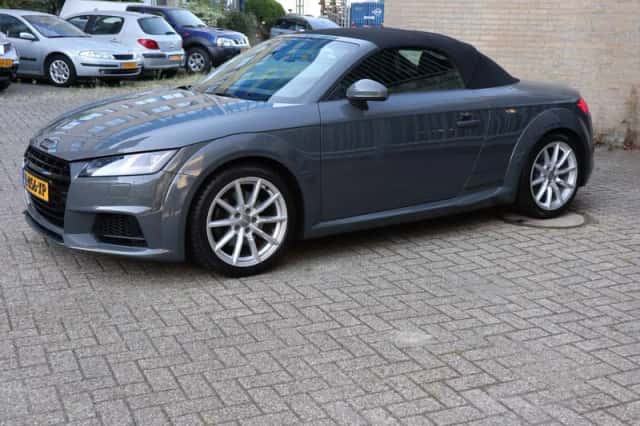 Audi TT (2015) thumbnail 4