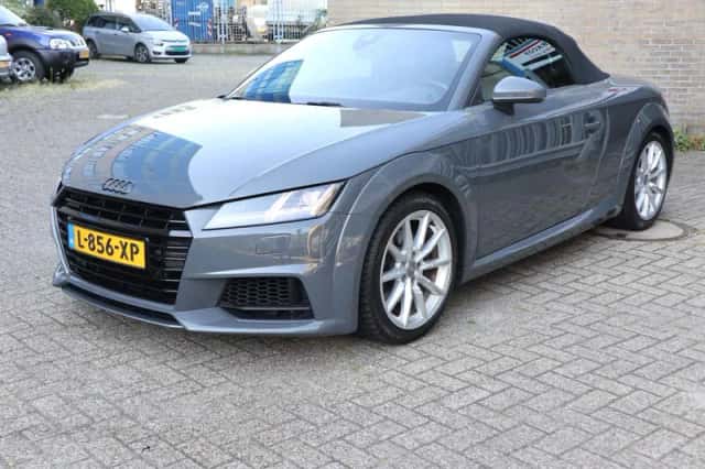 Audi TT (2015) thumbnail 5
