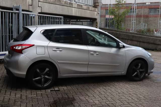Nissan Pulsar (2015) thumbnail 4