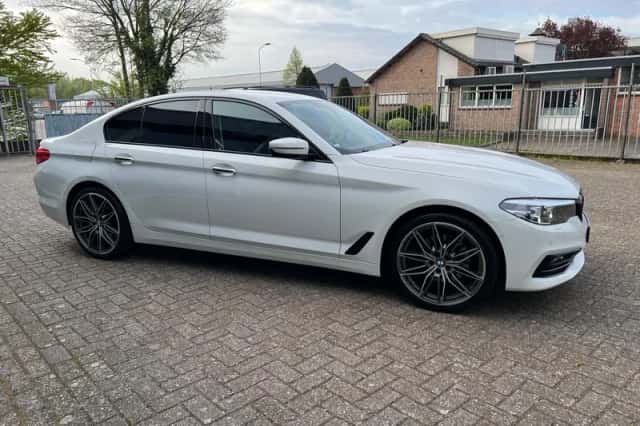 BMW 5-Serie (2018) thumbnail 4