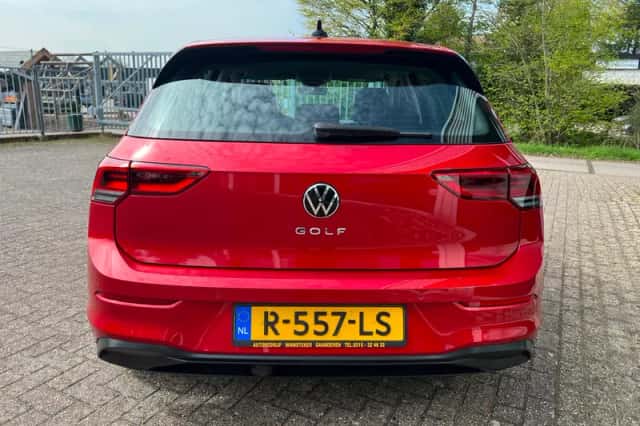 Volkswagen Golf (2022) thumbnail 6