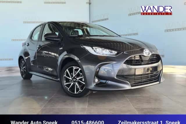 Toyota Yaris (2022) thumbnail 1