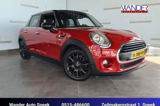 MINI One (2015) thumbnail 1
