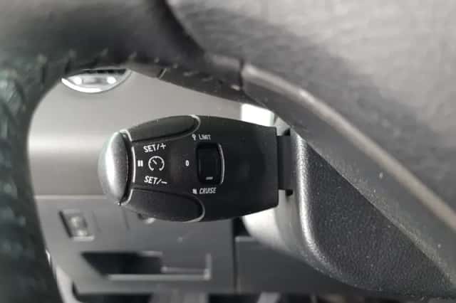 Peugeot 308 (2009) thumbnail 6