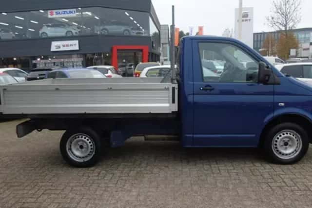 Volkswagen Transporter (2012) thumbnail 4