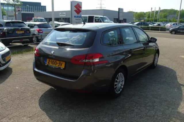 Peugeot 308 (2015) thumbnail 5