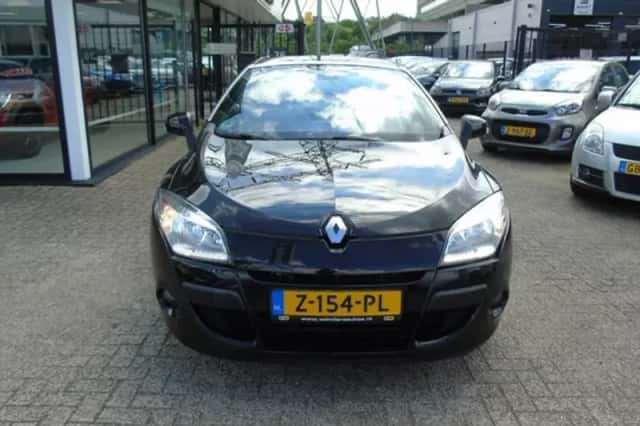 Renault Mégane (2013) thumbnail 2
