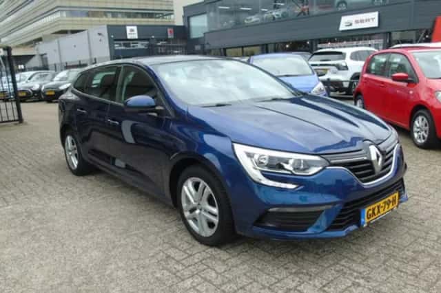 Renault Mégane (2018) thumbnail 3