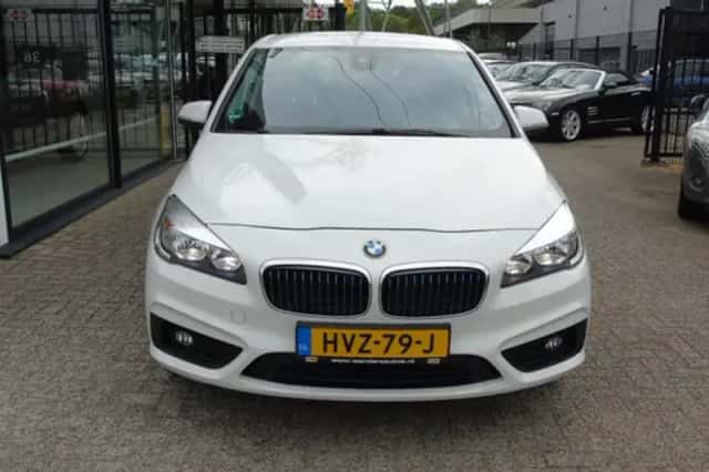 BMW 2-Serie Active Tourer (2017) thumbnail 2