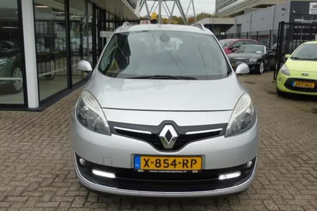 Renault Grand Scénic (2013) thumbnail 2