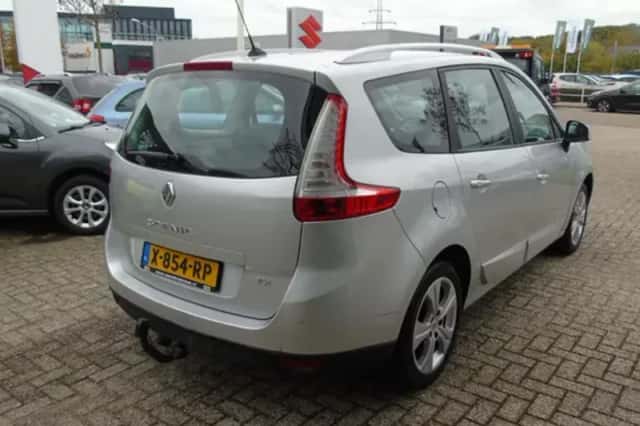 Renault Grand Scénic (2013) thumbnail 5
