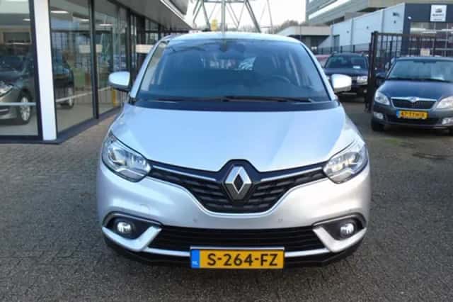 Renault Scénic (2016) thumbnail 2