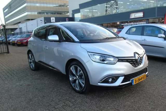 Renault Scénic (2016) thumbnail 3